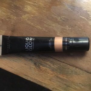Anastasia Beverly Hills Liquid Glow in Peach Fuzz